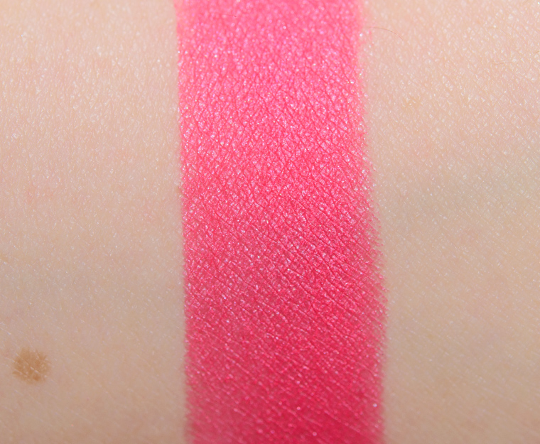 <p class="text-center">Laura Mercier Bebe Velour Lovers Lip Colour</p>