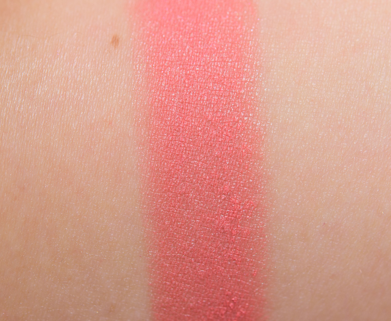 <p class="text-center">Laura Mercier Catherine Velour Lovers Lip Colour</p>
