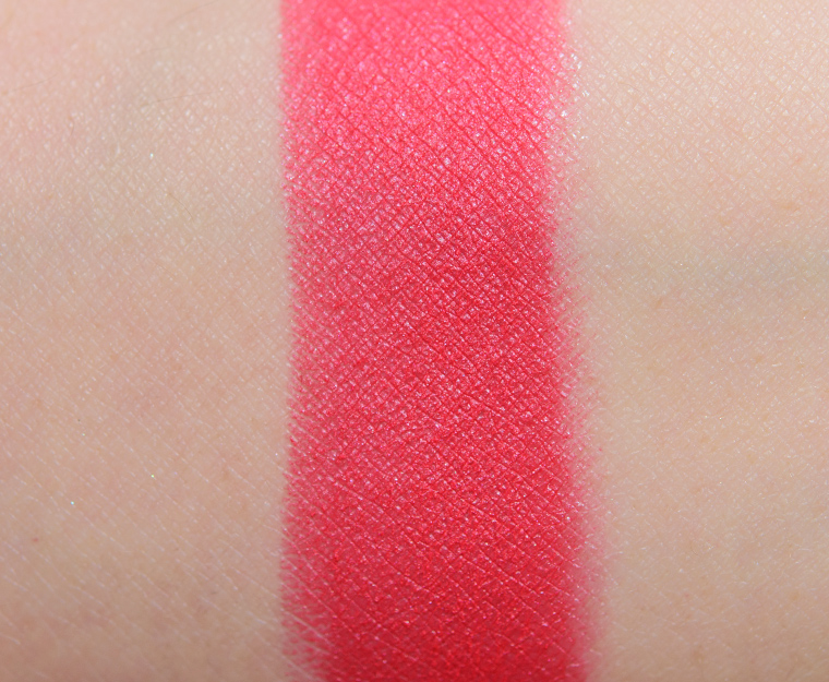 <p class="text-center">Laura Mercier Joanne Velour Lovers Lip Colour</p>