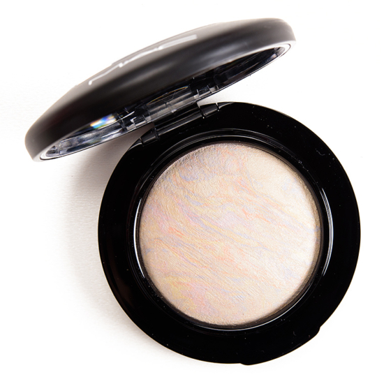 MAC Mineralize Skinfinish Lightscapade
