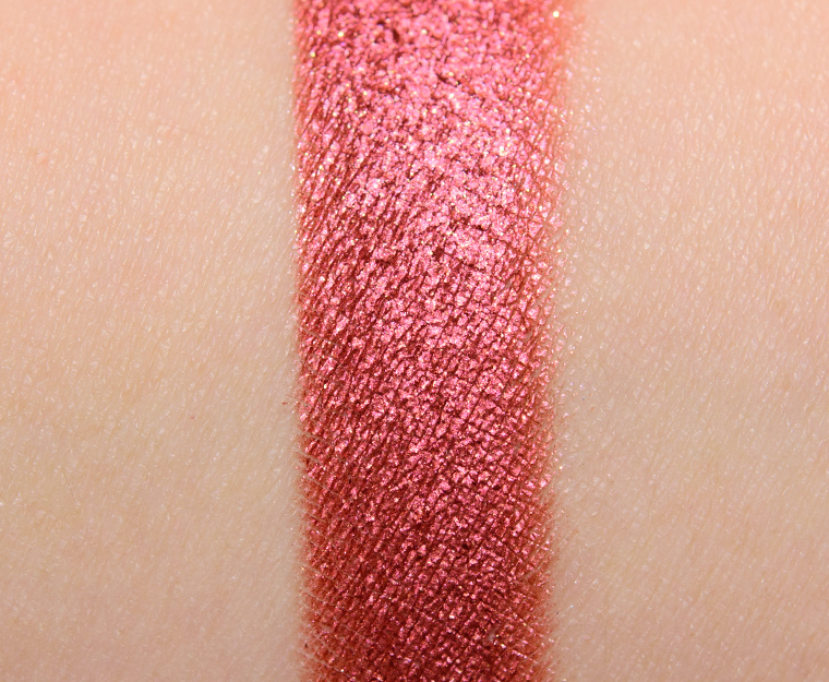 <p class="text-center">Huda Beauty Fling Textured Shadow</p>