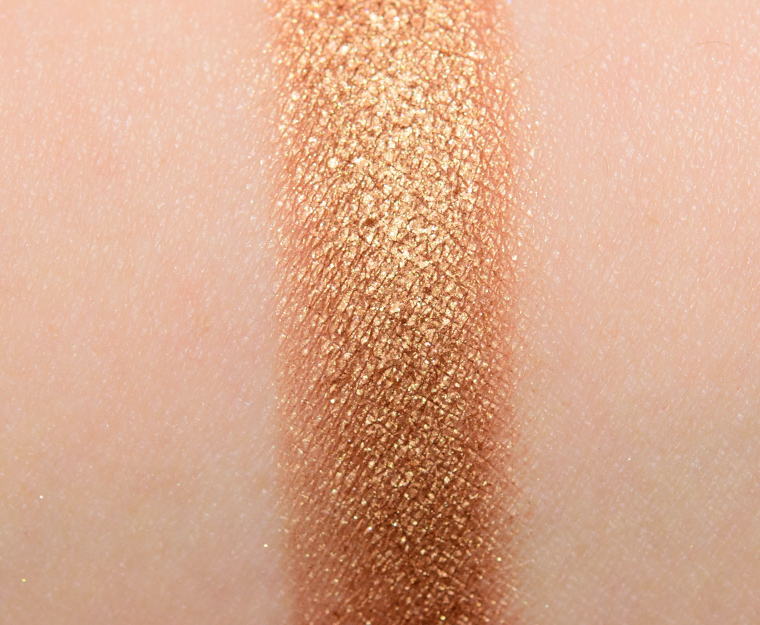 <p class="text-center">Huda Beauty #Blessed Textured Shadow</p>