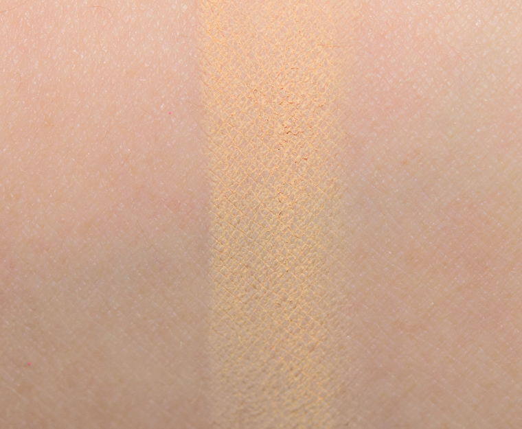 <p class="text-center">Huda Beauty Bae Textured Shadow</p>