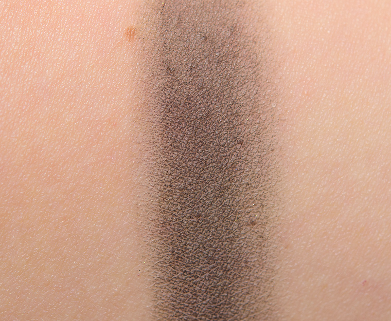<p class="text-center">Huda Beauty Black Truffle Textured Shadow</p>