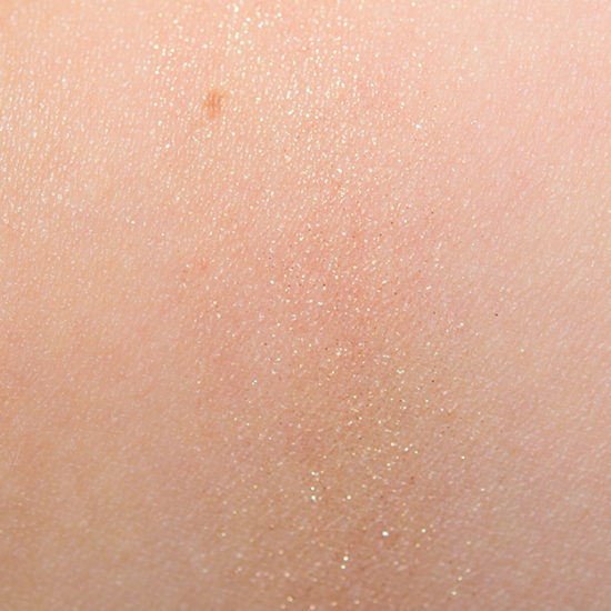 MAC Touch My Body Iridescent Powder/Loose