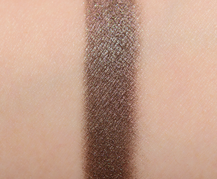 <p class="text-center">Surratt Beauty Chocolate Noir Artistique Eyeshadow</p>
