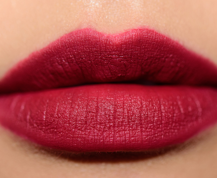 <p class="text-center">Makeup Geek Boss Lady Plush Lip Matte</p>