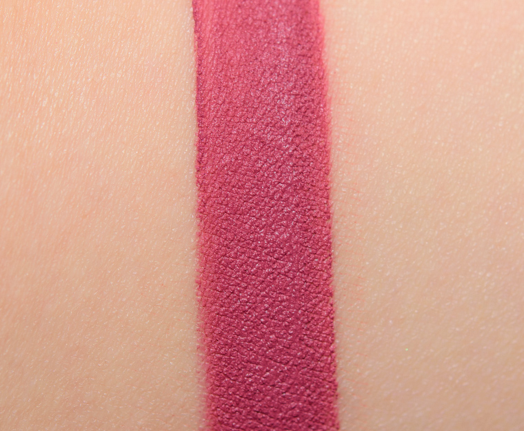 <p class="text-center">Makeup Geek Marriage Material Plush Lip Matte</p>