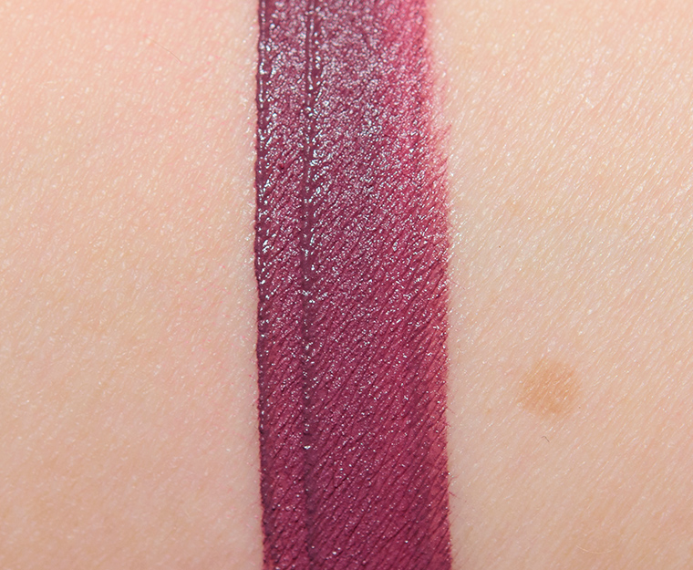 <p class="text-center">Makeup Geek Urbanista Plush Lip Matte</p>
