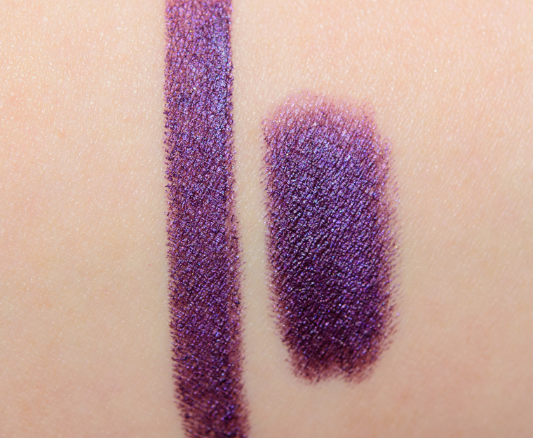 <p class="text-center">NARS Usbek Velvet Shadow Stick</p>