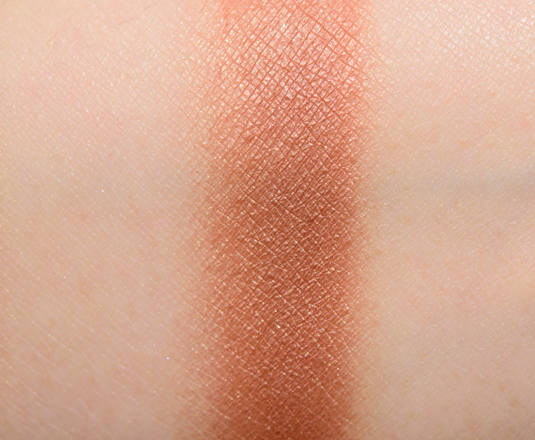 <p class="text-center">Tarte Runway Amazonian Clay Eyeshadow</p>