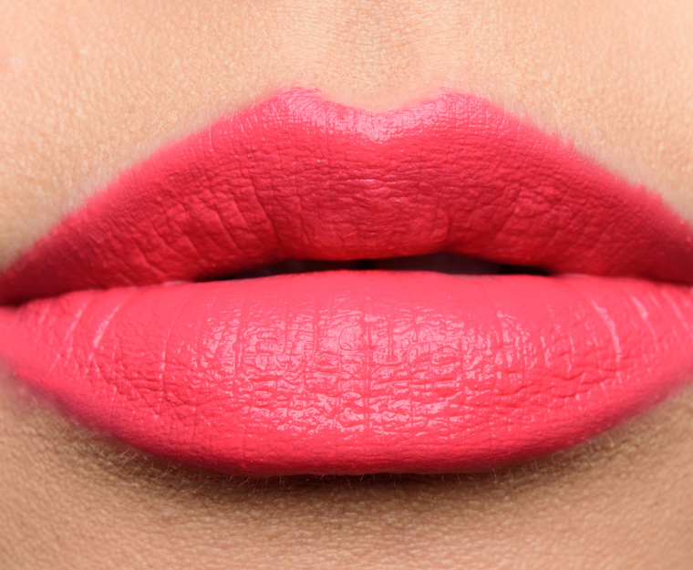 Burberry Bright Crimson Liquid Lip Velvet