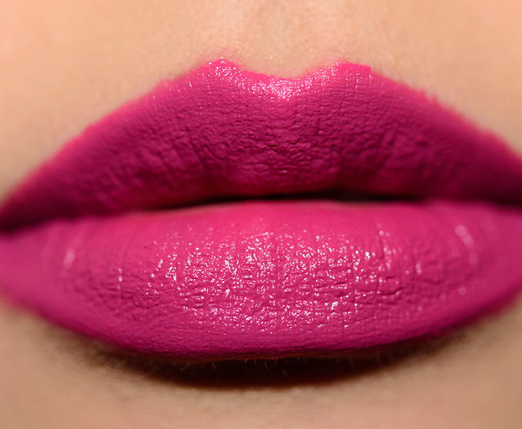 <p class="text-center">Burberry Brilliant Violet Liquid Lip Velvet</p>