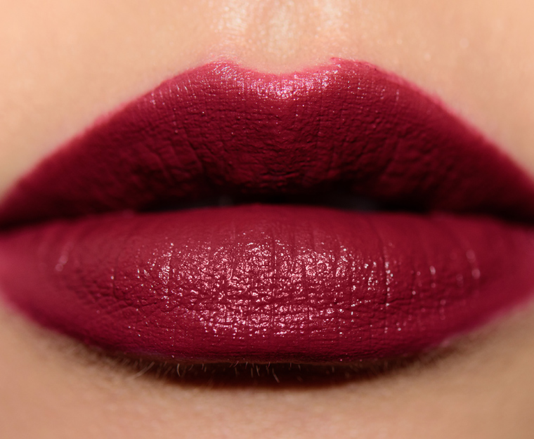 <p class="text-center">Burberry Oxblood (53) Liquid Lip Velvet</p>