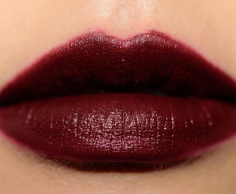 <p class="text-center">Burberry Black Cherry (57) Liquid Lip Velvet</p>