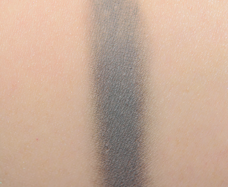 <p class="text-center">KVD Beauty Dagger Eyeshadow</p>