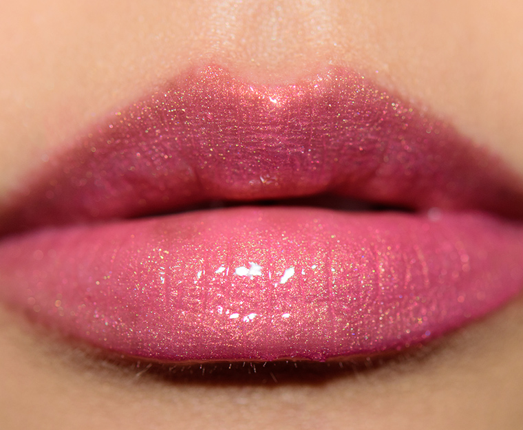 <p class="text-center">Lancome Polished Rose (01) Le Metallique Metallic Lip Lacquer</p>