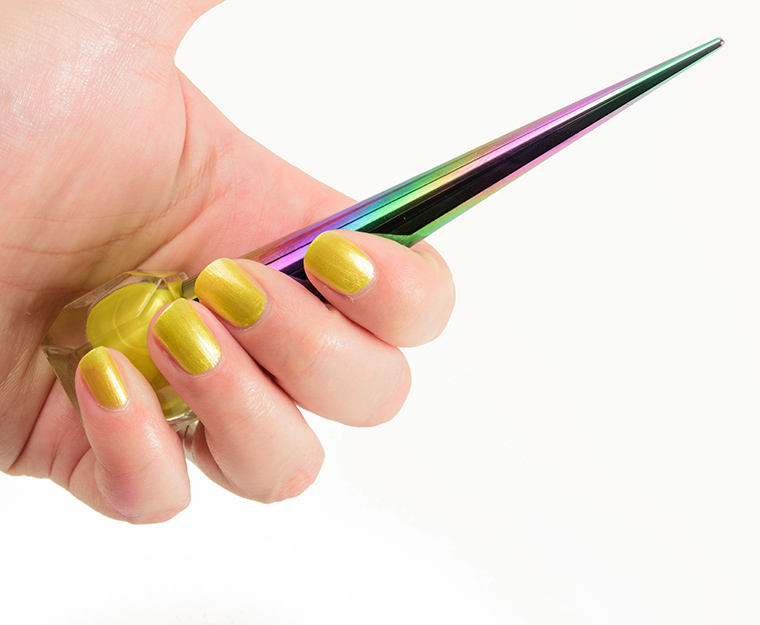 Christian Louboutin Beaute Loubichrome I Loubichrome Mini Nail Colour