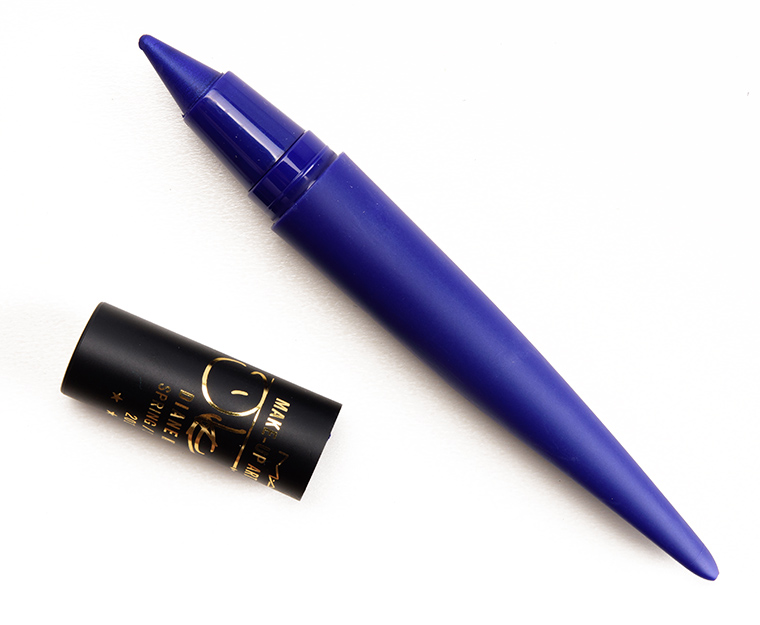 MAC Flourish Me Bold Kajal Crayon