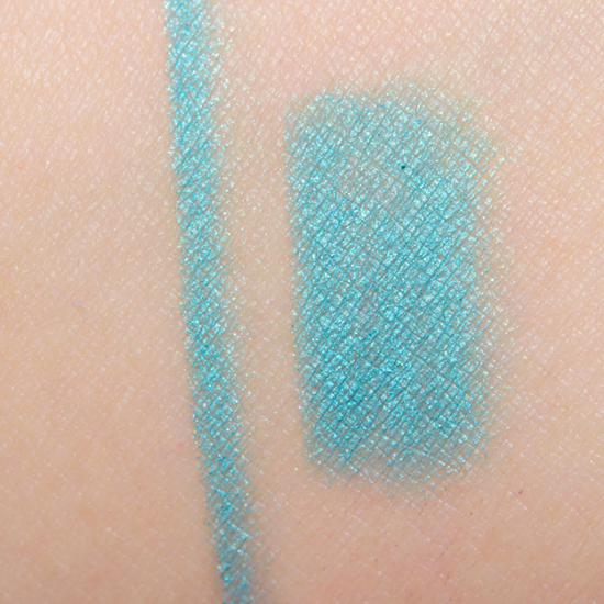 MAC Flourish Me Vibrant Kajal Crayon