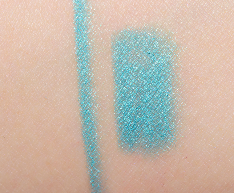 <p class="text-center">MAC Flourish Me Vibrant Kajal Crayon</p>