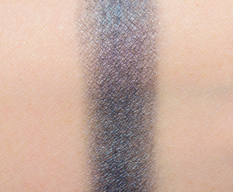 MAC Daring Cream Colour Shadow