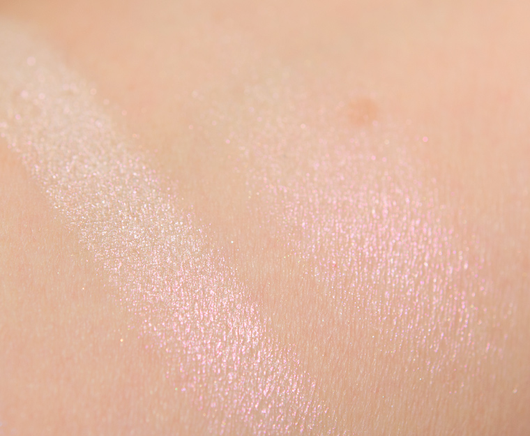 NYX Snow Rose Duo Chromatic Illuminating Powder