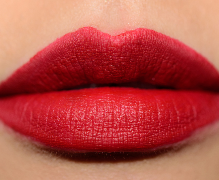 <p class="text-center">Urban Decay Crimson Vice Liquid Lipstick</p>