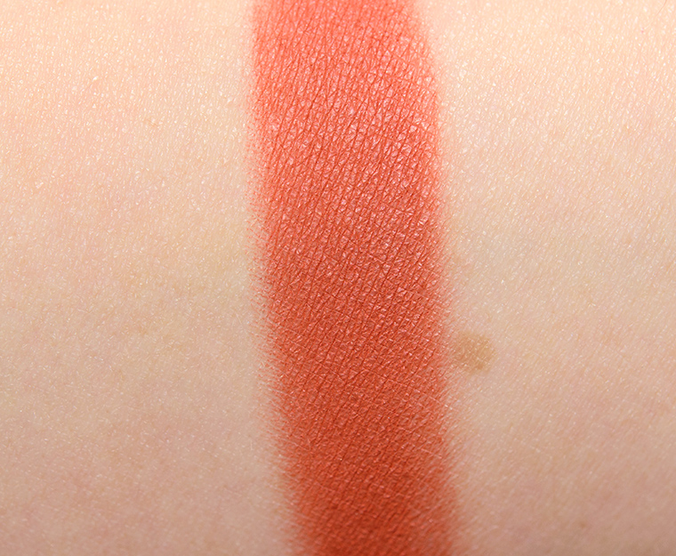 <p class="text-center">Zoeva Chat Late at Night Eyeshadow</p>