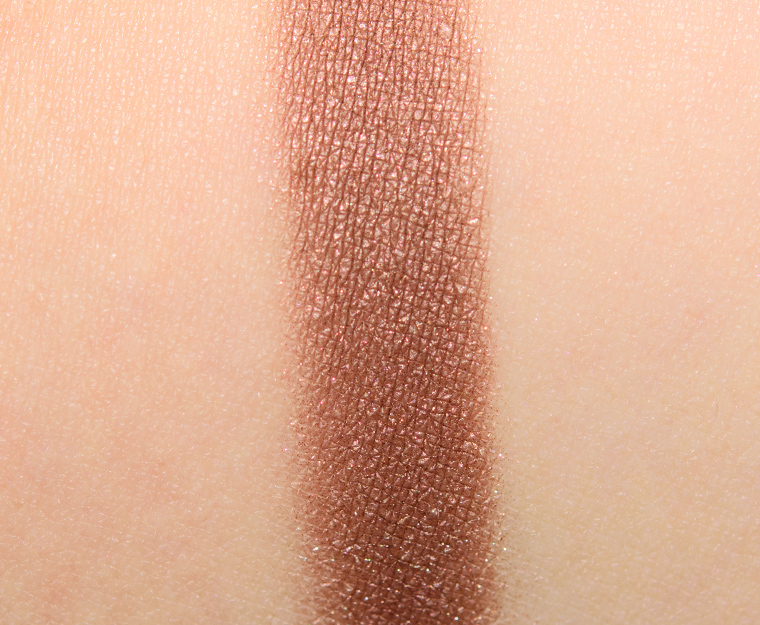 <p class="text-center">Cle de Peau Grounded (Left) Eye Color</p>