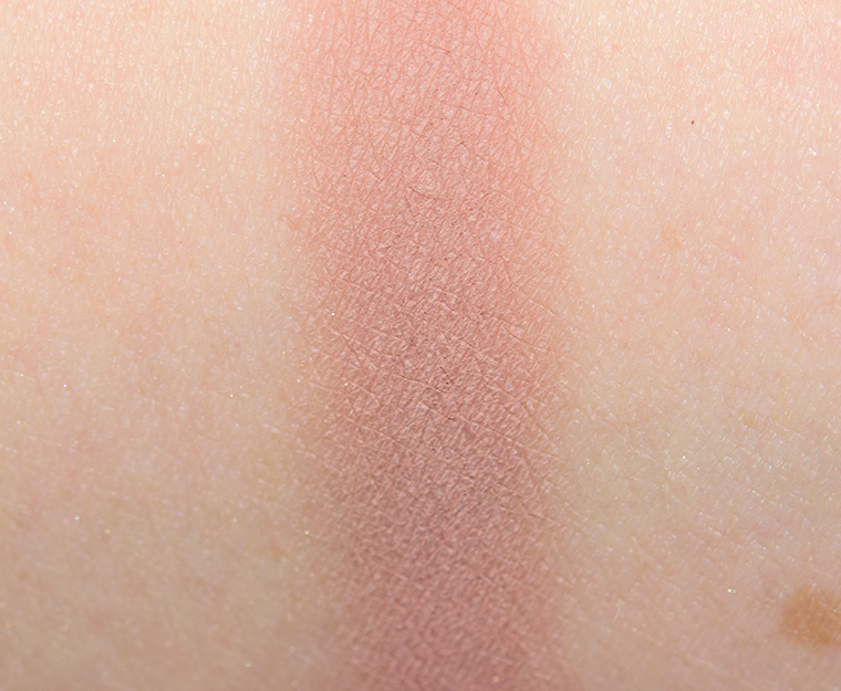 <p class="text-center">MAC Rustique Eyeshadow</p>