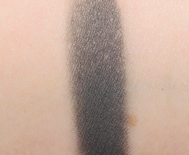 <p class="text-center">MAC Cast Iron Eyeshadow</p>