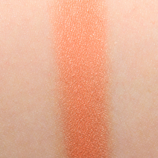 MAC Get Closer Eyeshadow