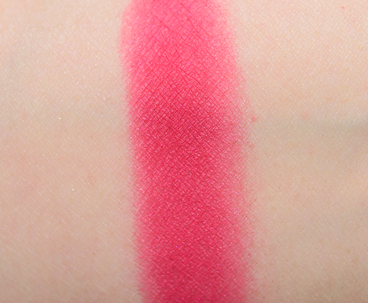 <p class="text-center">MAC Fuchsia Fury Eyeshadow</p>