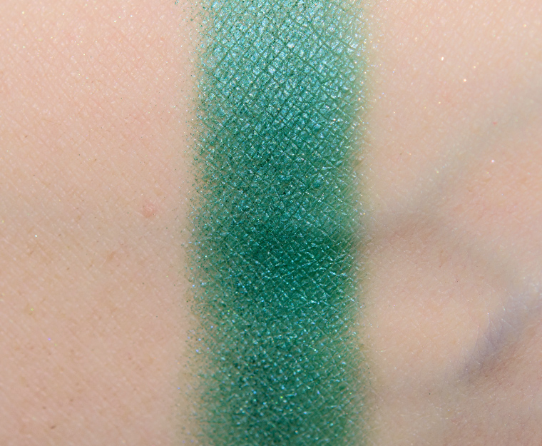 <p class="text-center">MAC Neoprene Green Eyeshadow</p>