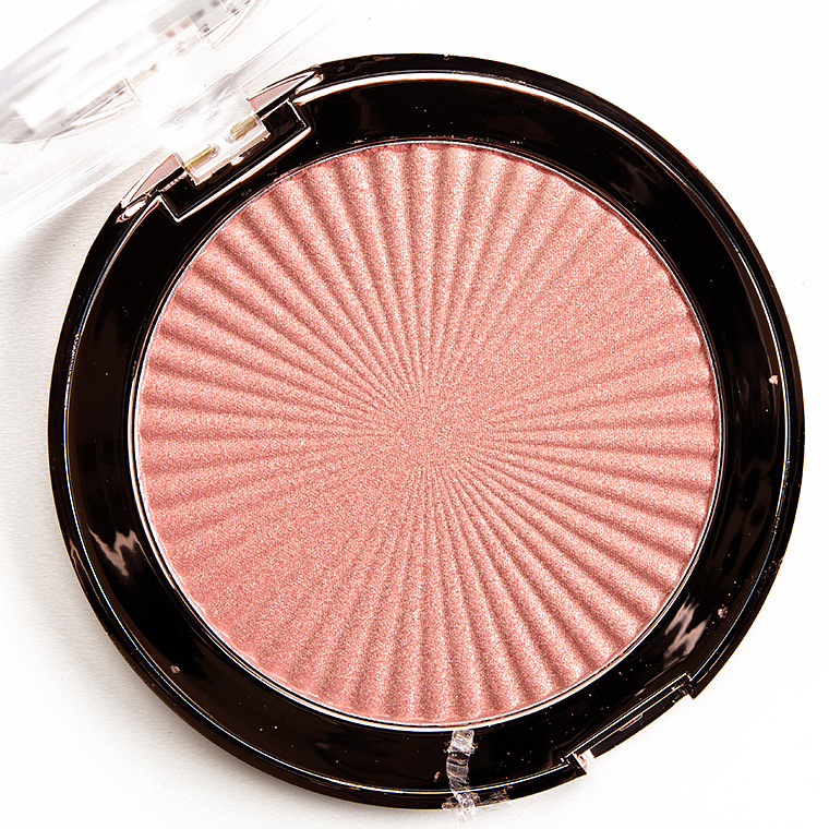 Makeup Revolution Peach Kiss Skin Kiss
