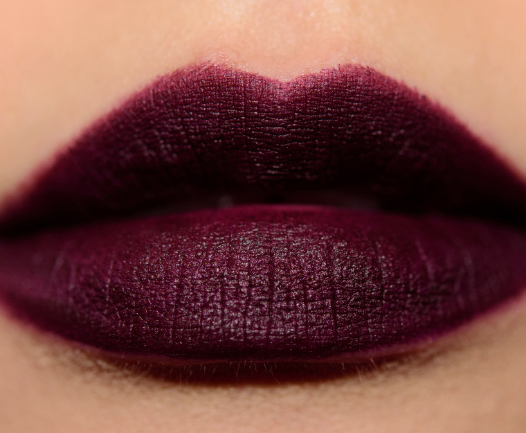 <p class="text-center">NARS Train Bleu Velvet Matte Lip Pencil</p>