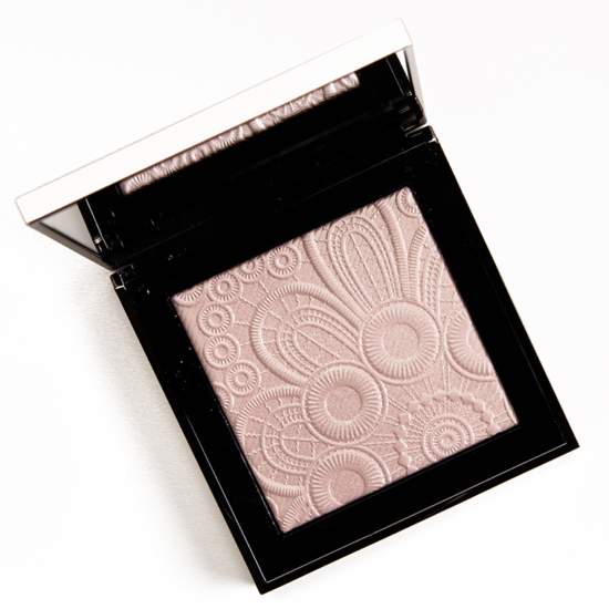 Burberry No. 03 Pink Pearl Fresh Glow Highlighter