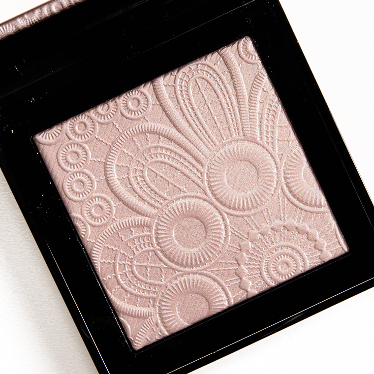 Burberry No. 03 Pink Pearl Fresh Glow Highlighter