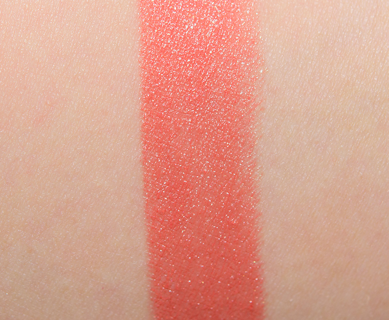 <p class="text-center">Estee Lauder Cali Coral Hi-Lustre Pure Color Envy Lipstick</p>