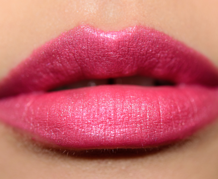 <p class="text-center">Estee Lauder Candy Hi-Lustre Pure Color Envy Lipstick</p>