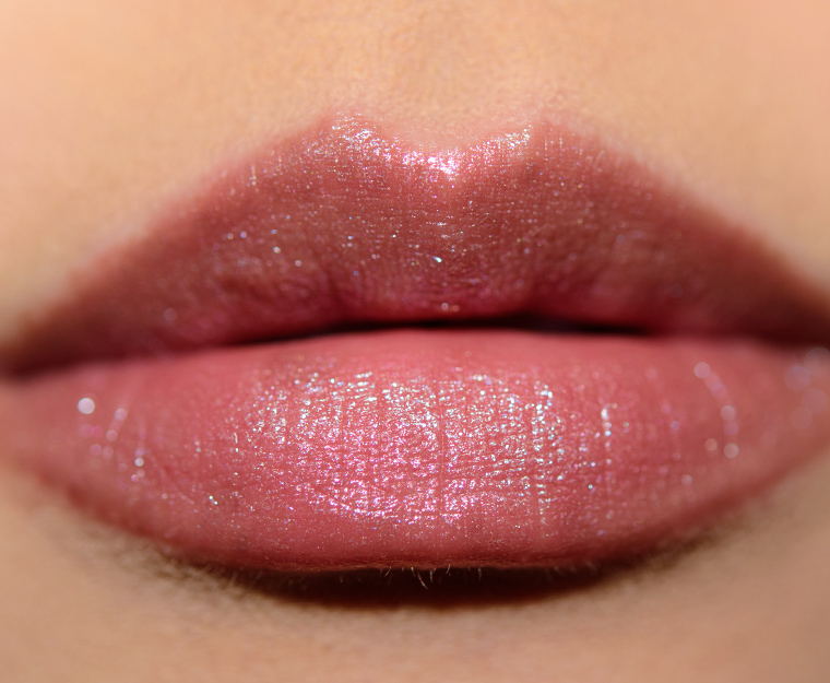 <p class="text-center">MAC Devotional Lipstick</p>