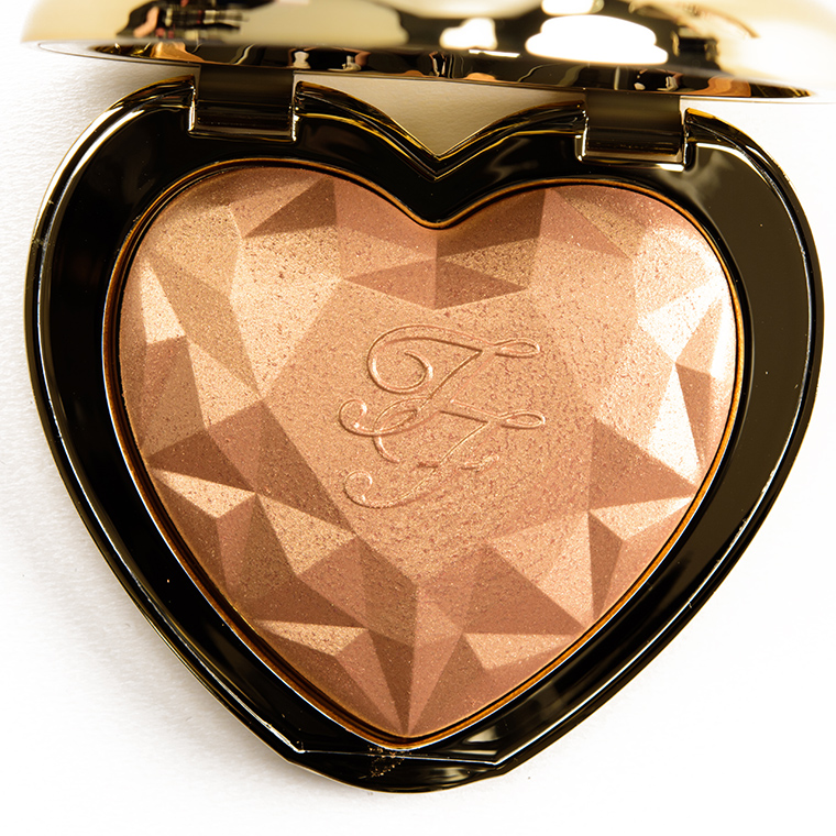 Too Faced You Light Up My Life Love Light Prismatic Highlighter