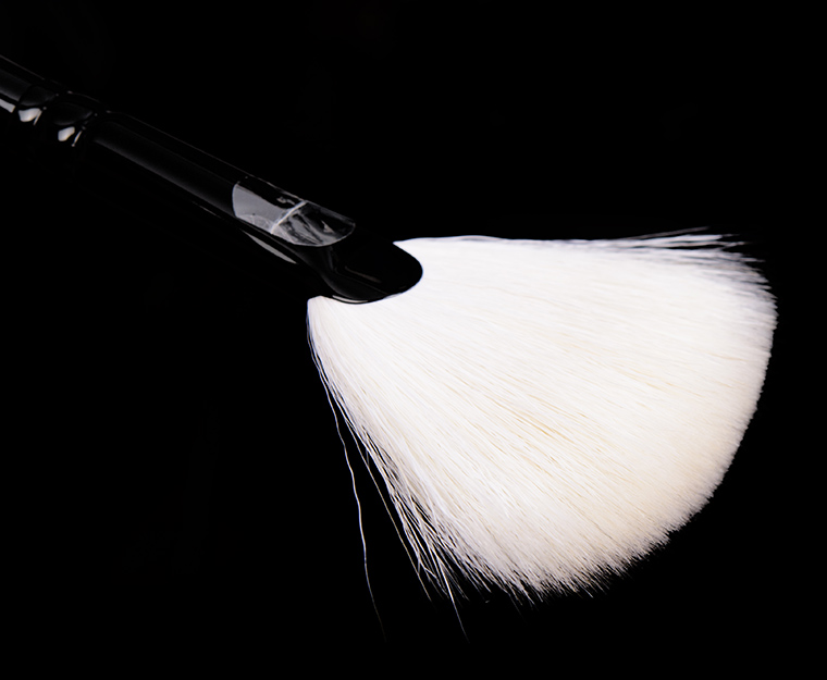 Wayne Goss Brush 15 (White)  