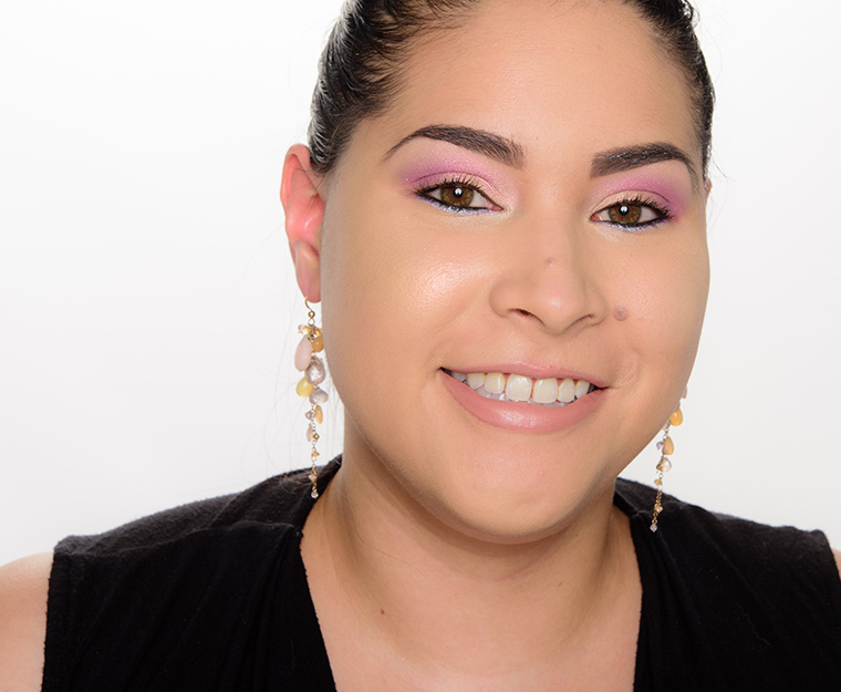 Anastasia Lyra Highlight Powder