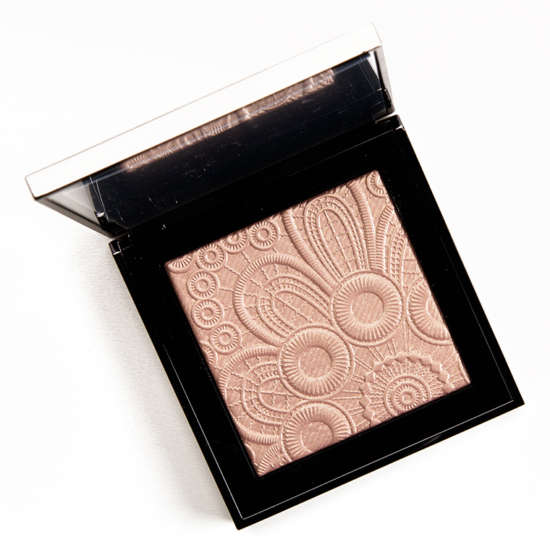 Burberry No. 04 Rose Gold Fresh Glow Highlighter
