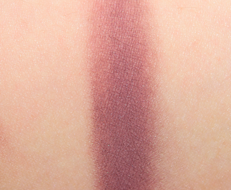 Jouer Aubergine Eyeshadow