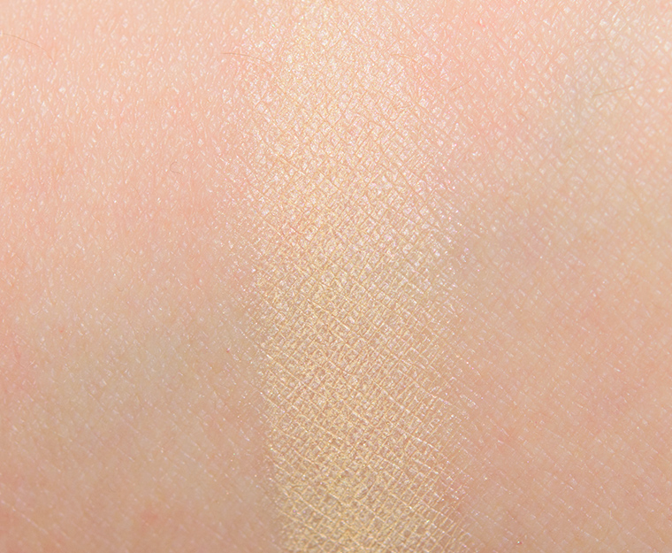 <p class="text-center">MAC Glamour Light Eyeshadow</p>