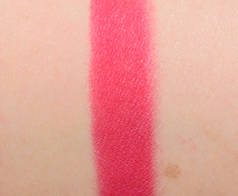 <p class="text-center">MAC Fuchsia Fury Eyeshadow</p>