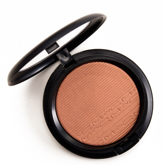 MAC Glow With It Extra Dimension Skinfinish